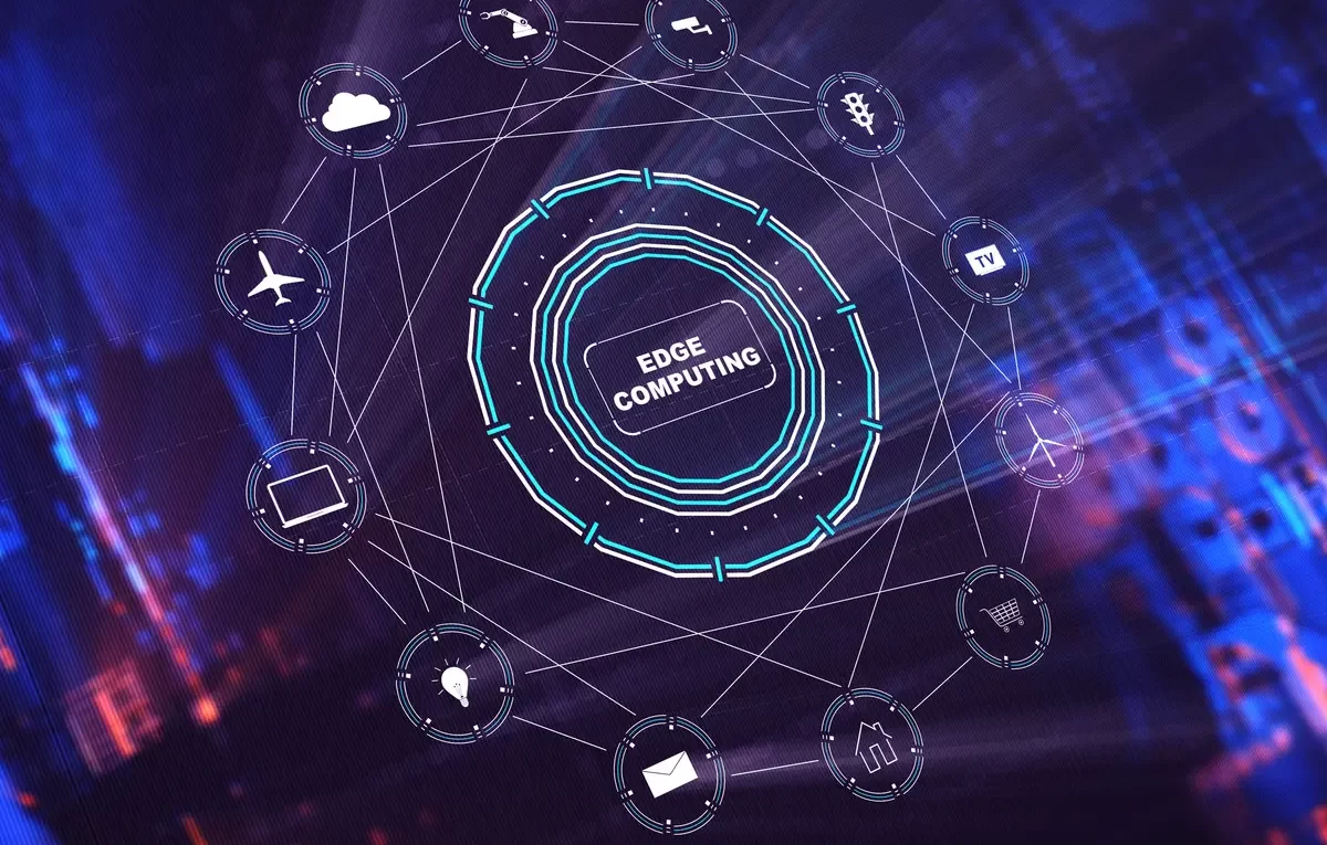 "Edge Computing: Revolutionizing Data Processing at the Fringe of the Network"