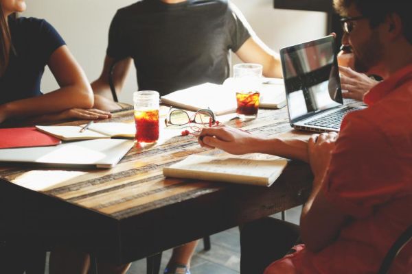 AI Automation for Small Businesses: Ways to Save Time and Cut Costs