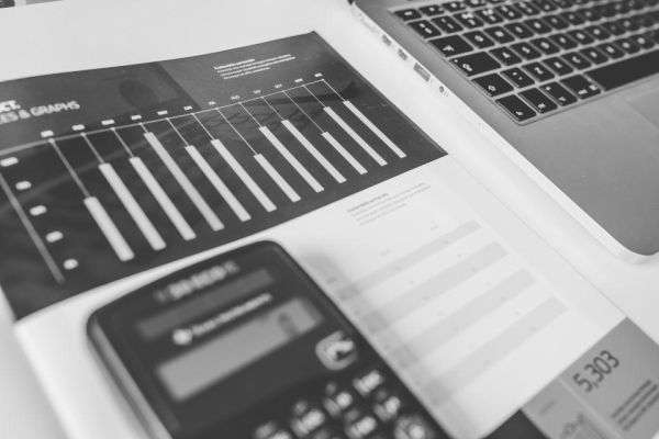 AI Landing Page Copy: Structure and Testing